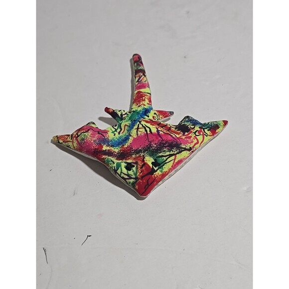Vintage 1990s Sand Filled Animal Sting Ray Tie Dye Unique - Picture 6 of 13